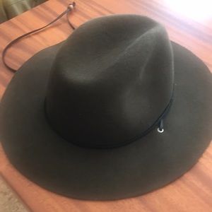 Coal Wool Hat